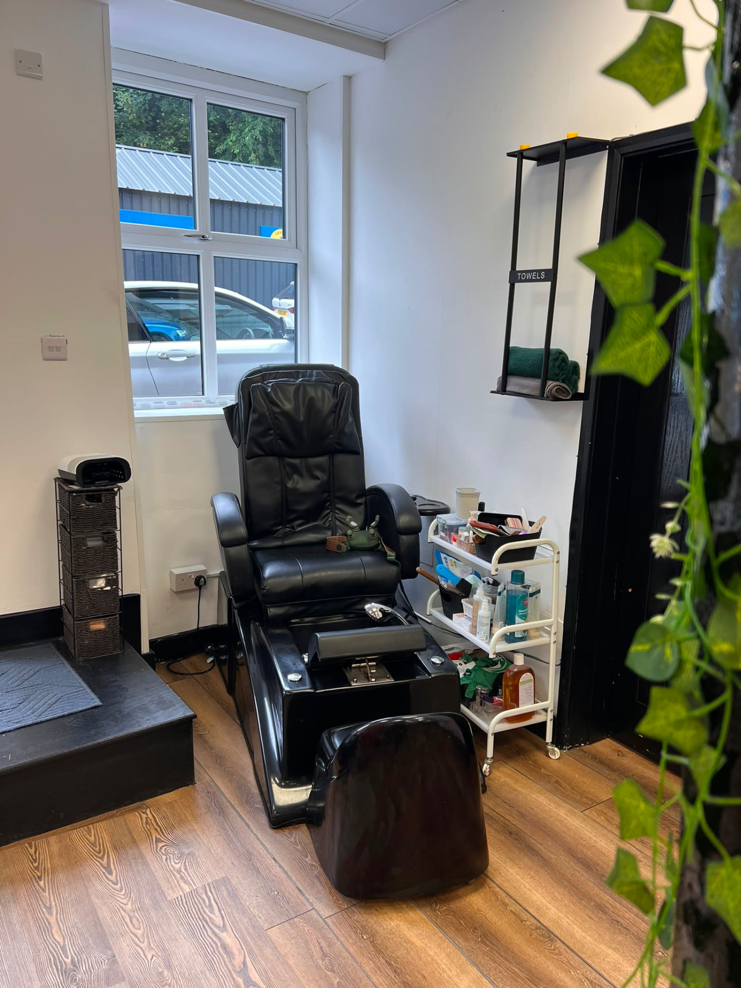 Pedicure & Foot Spa at Montana Beauty Empire